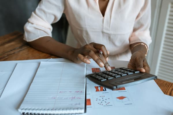  炒黄金是不是可以双向操作